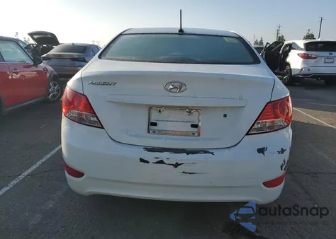2013 Hyundai Accent Gls z USA, uszkodzony, nr VIN KMHCT4AE6DU537794